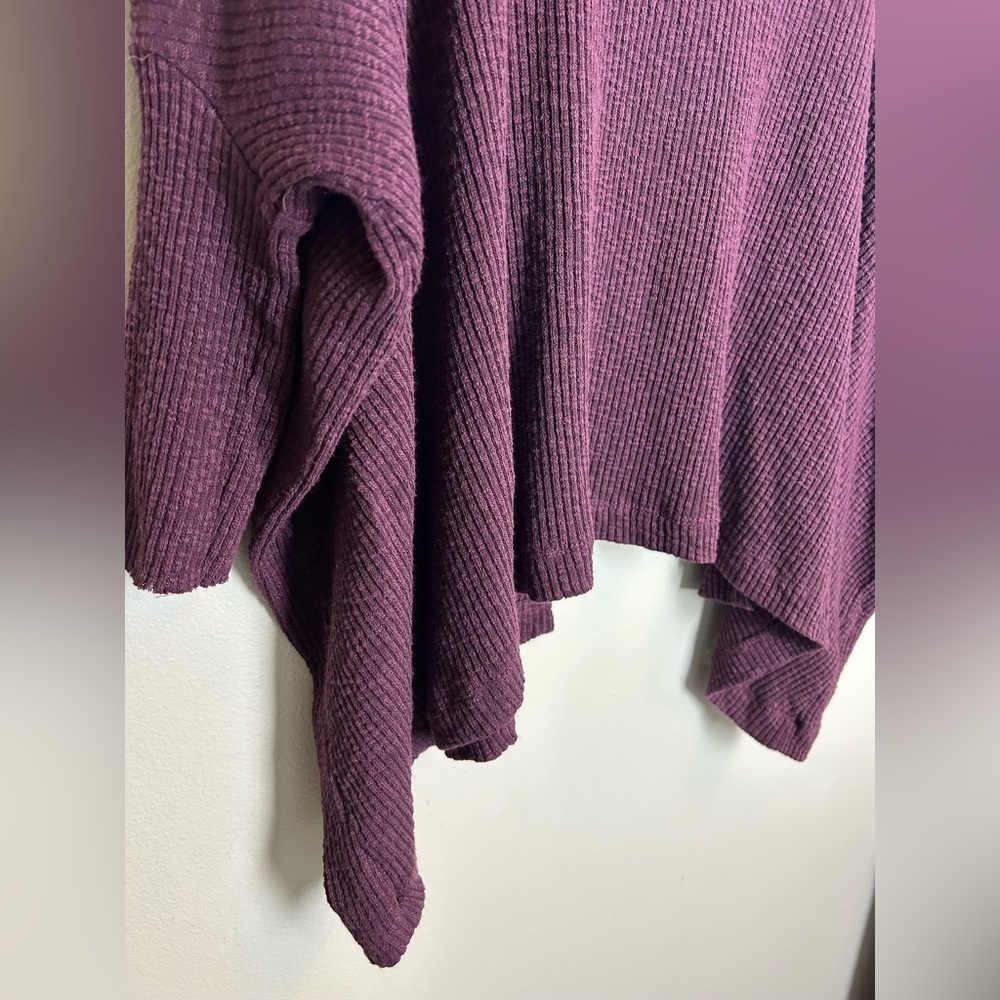 Free People Beach Burgundy World Traveler Cowl Neck Split Back Top Size Large - Picture 10 of 11